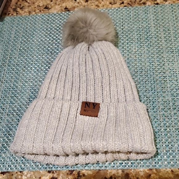 Kids Grey Pom-Pom Beanie - Picture 2 of 8